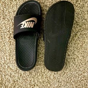 Nike slides
